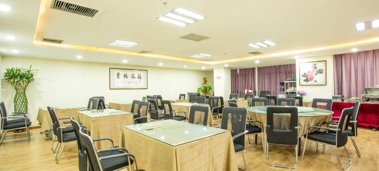 克拉玛依锦德酒店(教育局六中店)图片