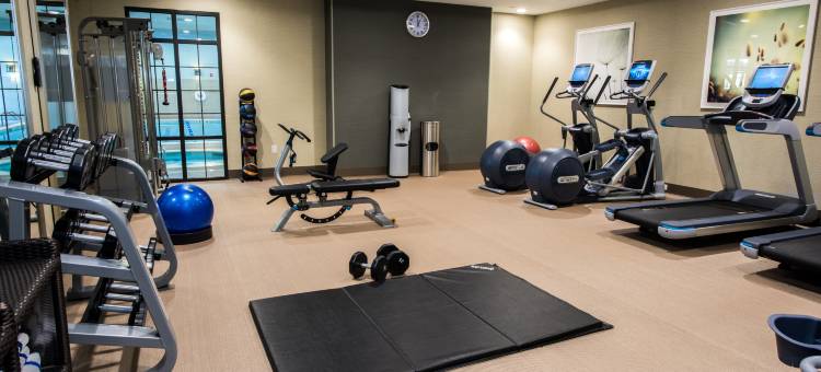 奥尔巴尼Wolf RD科勒尼中心商场Staybridge Suites(Staybridge Suites Albany Wolf RD-Colonie Center)图片