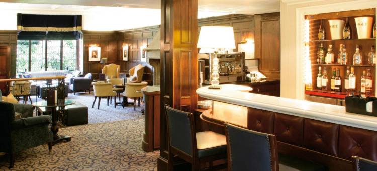 阿尔维斯顿庄园麦克唐纳德酒店(Macdonald Alveston Manor Hotel)图片