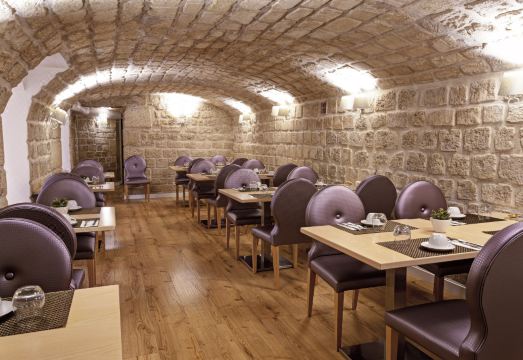 Exe Paris Centre Hotel Overview