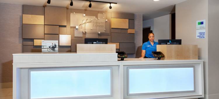 Holiday Inn Express 坦帕布兰登(Holiday Inn Express Tampa-Brandon)图片