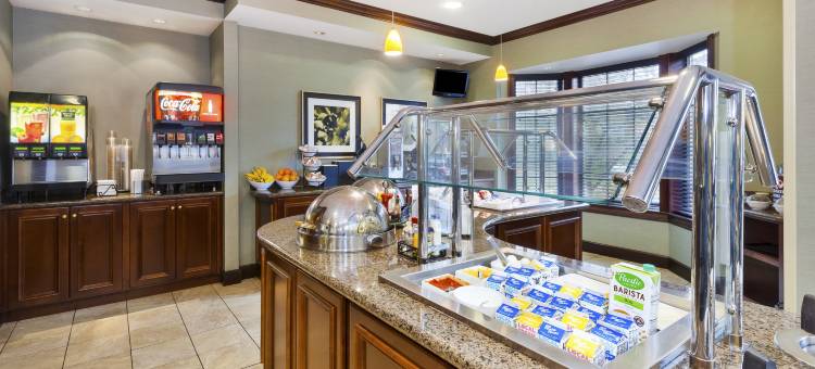 Staybridge Suites 兰辛，奥克莫斯by IHG(Staybridge Suites Lansing-Okemos)图片