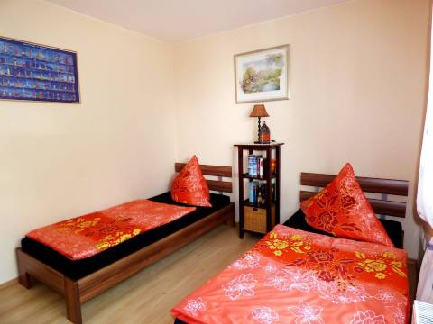 迈绍斯葡萄酒庄放松公寓 EG 酒店(Relaxen im Winzerdorf Mayschoss Fewo OG)