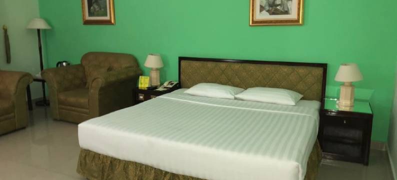 艾尔布赖米饭店(Al Buraimi Hotel)图片