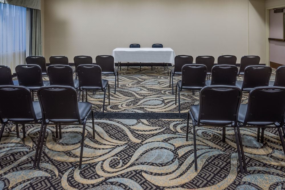 Holiday Inn Express Pocomoke City Hotel Reviews And Room Rates - 