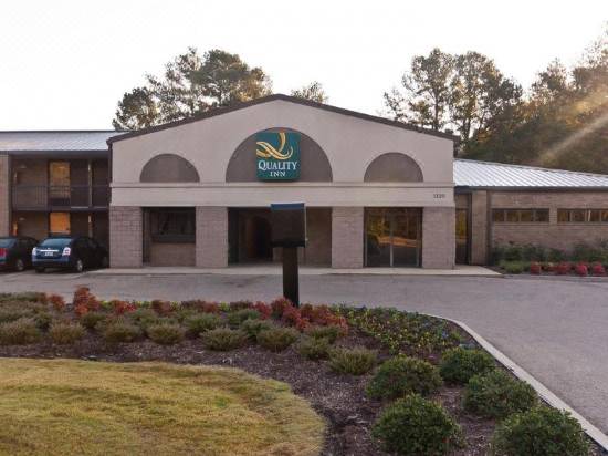 Quality Inn Tupelo Near Barnes Crossing Mall Hotel Reviews And