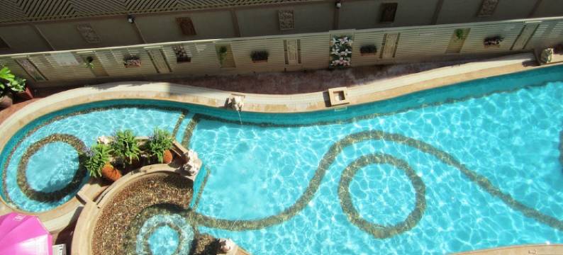 华欣瓦纳雷酒店(Wannara Hotel Hua Hin)图片