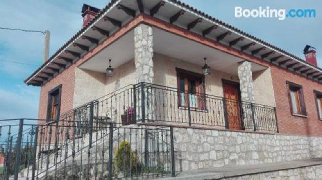 Family House in Peral de Arlanza with Fenced Garden