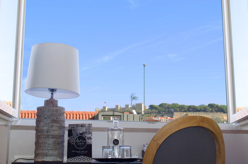 The Art Inn Lisbon Updated 2022 Room Reviews Deals Trip Com The Art Inn Lisbon Updated 2022, Lamp Shade That Doesn T Need A Harpoon
