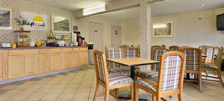 戴顿北戴斯套房酒店(Days Inn & Suites by Wyndham Dayton North)图片