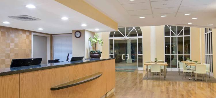 黎明城拉昆塔温德姆套房酒店(La Quinta Inn & Suites by Wyndham Sunrise)图片