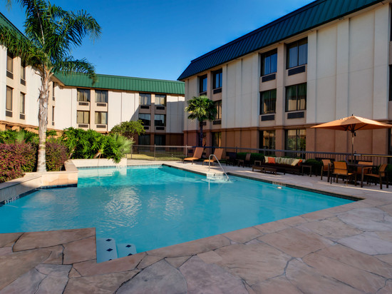 赫里蒂奇普莱斯休斯顿布鲁克霍洛