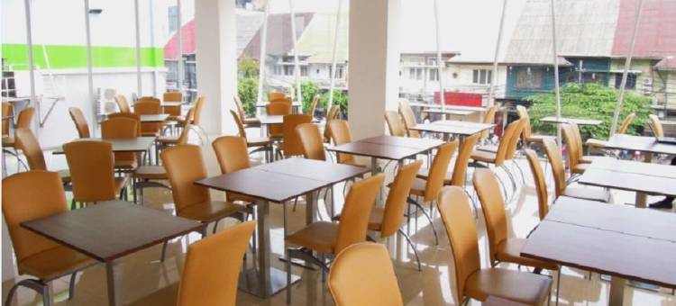 雅加达奇基尼呼啸酒店(Whiz Hotel Cikini Jakarta)图片