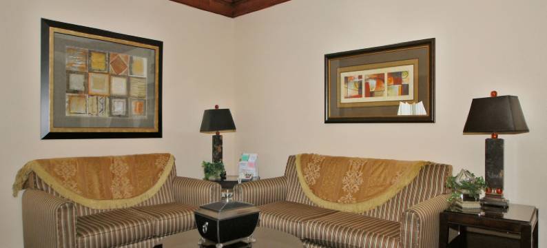 南平原贝斯特韦斯特套房酒店(Best Western South Plains Inn  Suites)图片