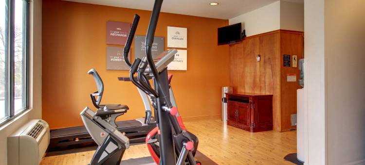 劳雷尔温德姆呗盟酒店(Baymont by Wyndham Laurel)图片