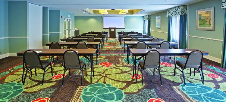 哥伦布爱丁堡拉昆塔温德姆套房酒店(La Quinta Inn & Suites by Wyndham Columbus - Edinburgh)图片