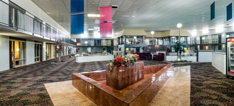 奥德萨华美达酒店-近德克萨斯二迭纪盆地分校(Ramada by Wyndham Odessa Near University of Texas Permian)图片