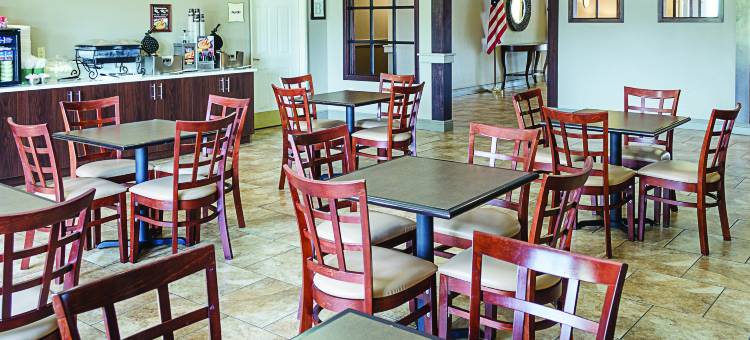 比洛克西拉昆塔温德姆套房酒店(La Quinta Inn & Suites by Wyndham Biloxi)图片