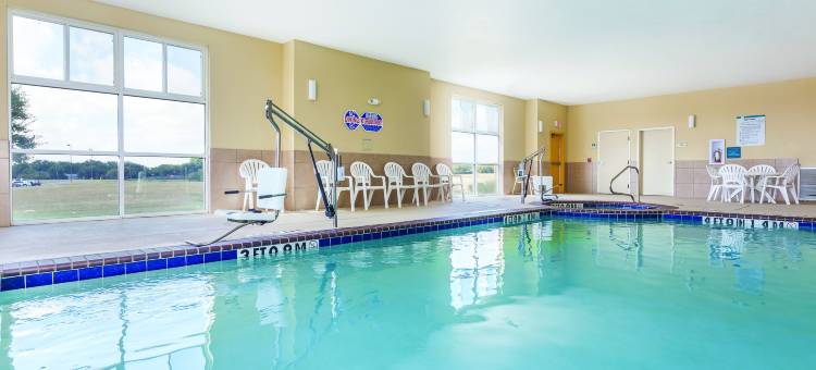 沃思堡福雷斯特希尔拉昆塔温德姆套房酒店(La Quinta Inn & Suites by Wyndham Ft. Worth - Forest Hill TX)图片