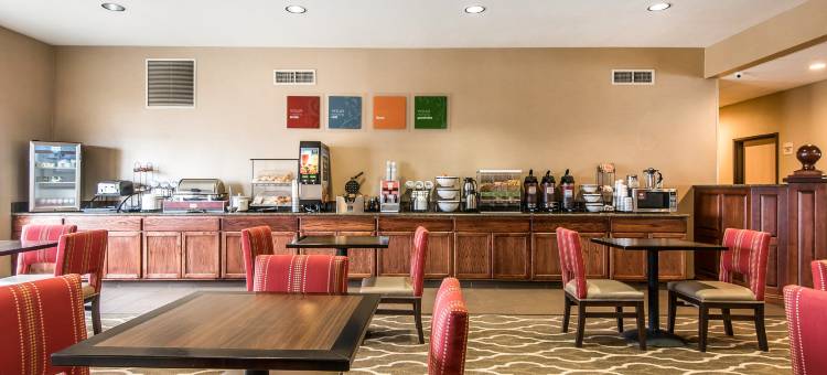 伯大尼凯艺套房酒店(Quality Inn & Suites Bethany)图片