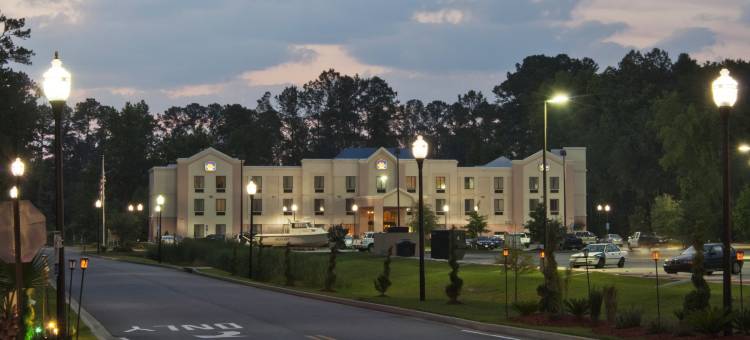 列治文山贝斯特韦斯特优质酒店(Best Western Plus Richmond Hill Inn)图片