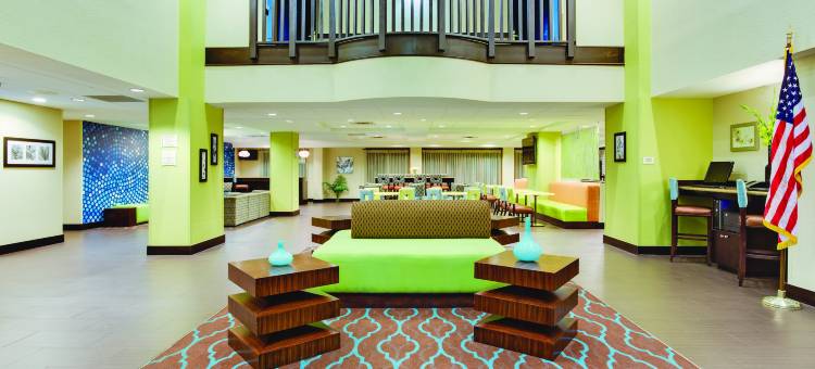 坦帕北I-75拉昆塔温德姆套房酒店(La Quinta Inn & Suites by Wyndham Tampa North I-75)图片