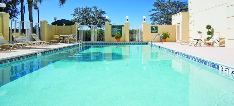 那不勒斯东I-75拉昆塔温德姆套房酒店(La Quinta Inn & Suites by Wyndham Naples East (I-75))图片