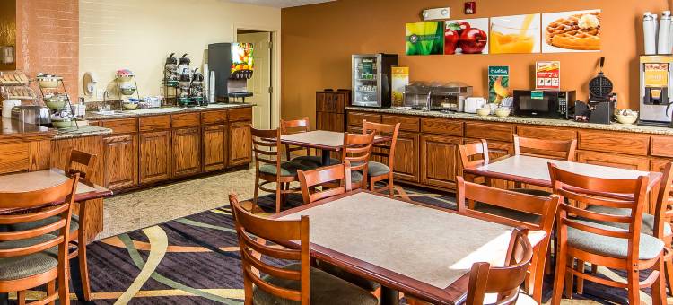 穆斯科吉康福特套房酒店(Comfort Inn & Suites Muskogee)图片