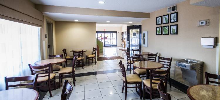 斯泰茨维尔 I-40 舒眠酒店(Sleep Inn Statesville I-40)图片