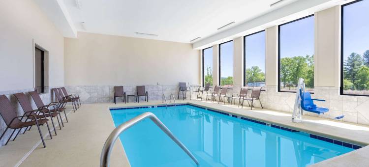 弗莱彻阿什维尔机场万豪万枫套房酒店(Fairfield Inn & Suites Asheville Airport/Fletcher)图片