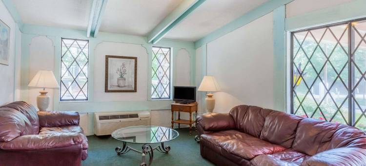 埃尔克顿大学区温德姆Travelodge酒店(Travelodge by Wyndham Elkton University Area)图片