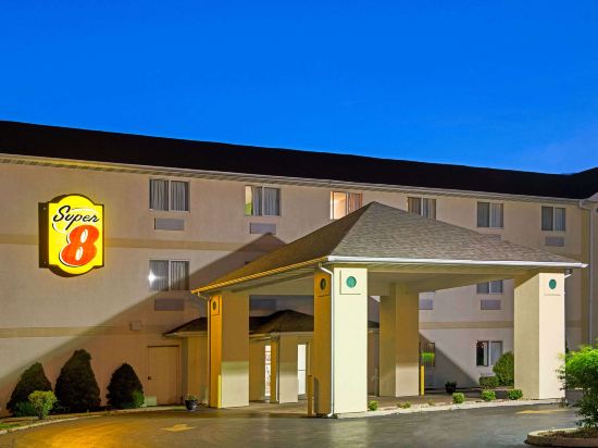 Super 8 By Wyndham Pontoon Beach Il St Louis Mo Area Hotel Reviews Super 8 By Wyndham Pontoon Beach Il St Louis Mo Area