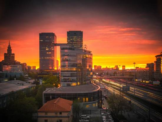 艾諾博里斯酒店