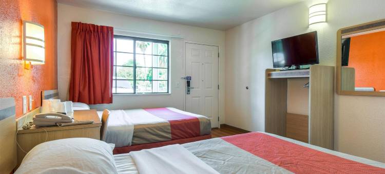 6号汽车旅馆洛杉矶 - 波莫纳(Motel 6 Pomona, CA - Los Angeles)图片