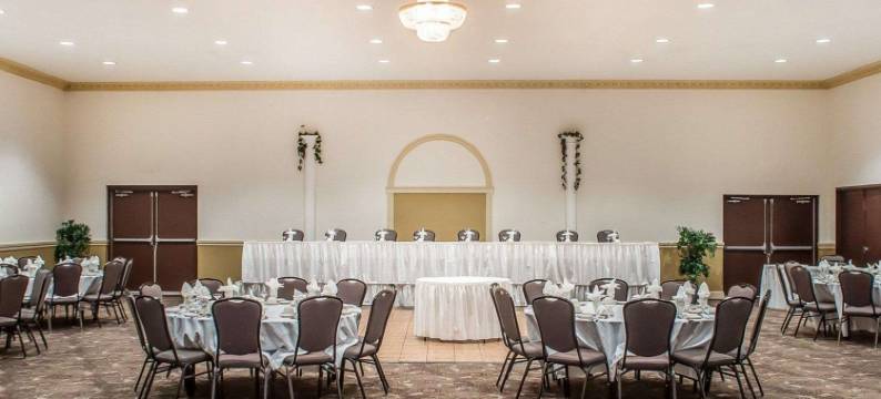 品质酒店 - 尼亚加拉瀑布大道(Quality Inn - Niagara Falls Blvd)图片