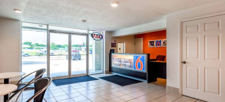 德克萨斯休斯顿 - 东 6 号汽车旅馆(Motel 6 Houston, TX - East)图片