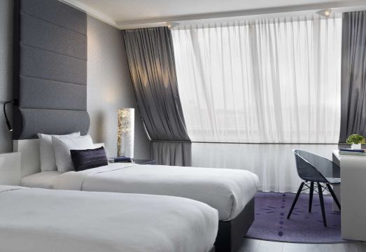 Renaissance Wien Hotel Hotel Overview