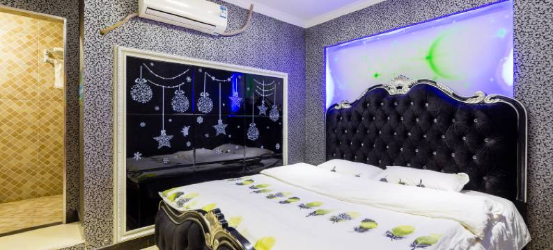 贝窝主题宾馆(虎石台财富店)图片