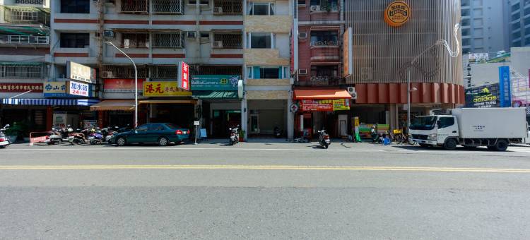 高雄迎曦醉月主题套房图片