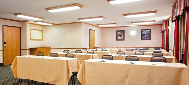 渥太华饿岩区舒适酒店(Comfort Inn Ottawa Starved Rock Area)图片