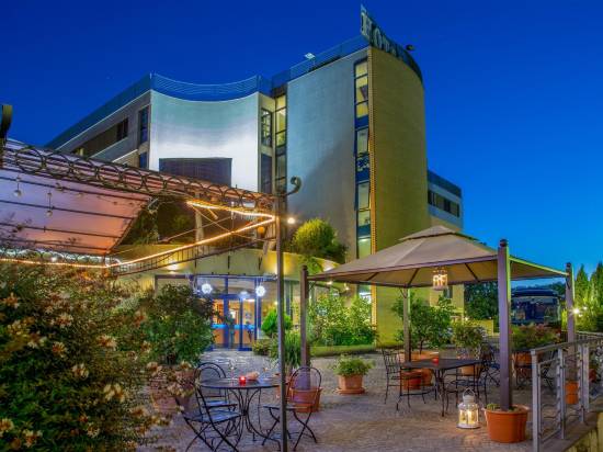 貝斯特韋斯特布魯羅馬酒店