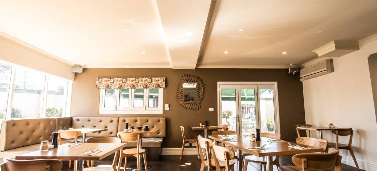 维沃里国际酒店(The Waverley International Hotel)图片