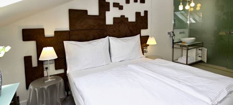 纯白酒店(Pure White)图片