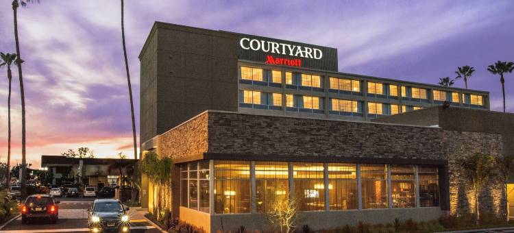 洛杉矶伍德兰希尔斯万怡酒店(Courtyard Los Angeles Woodland Hills)图片