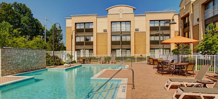 蒙特韦尔万怡酒店(Courtyard Montvale)图片