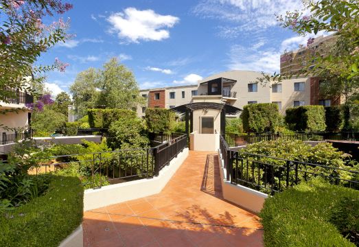 Aac Apartments - GriffinHotel Overview