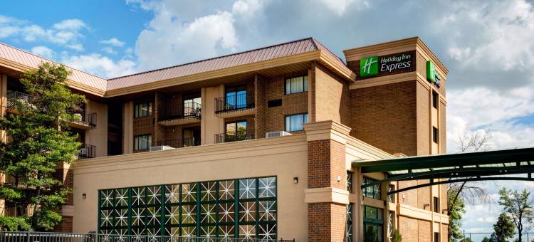 绍姆堡-罗灵梅多斯智选假日酒店(Holiday Inn Express Rolling Mdws-Schaumburg Area)图片