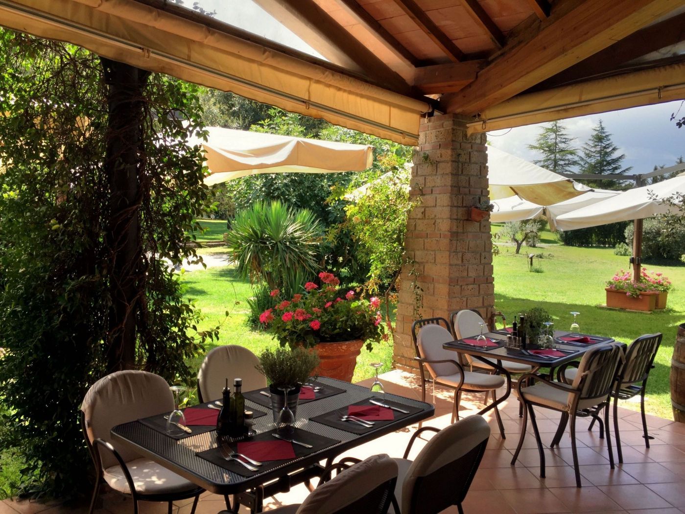 Montebelli Agriturismo & Country Hotel Over view