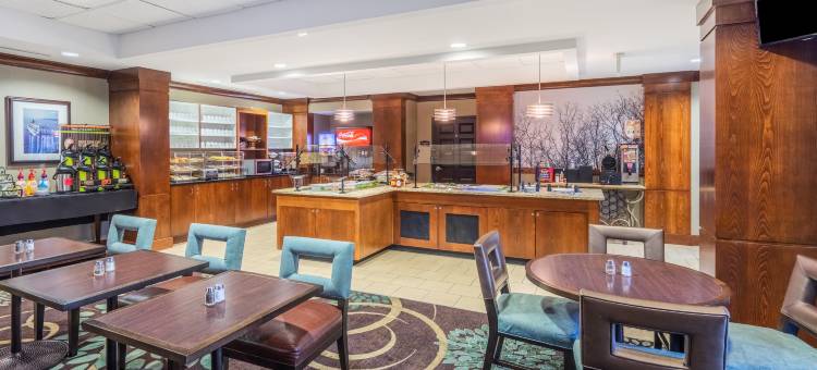 Staybridge Suites 孟菲斯杨木AVE EAST(Staybridge Suites Memphis-Poplar Ave East)图片