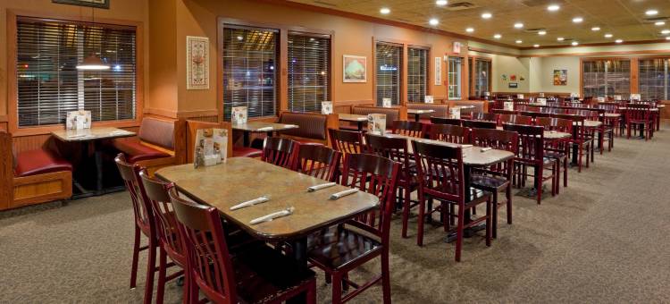 里贾纳假日套房酒店(Holiday Inn & Suites Regina)图片